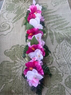 Floral Hibiscus Hair Lei - Pink & White